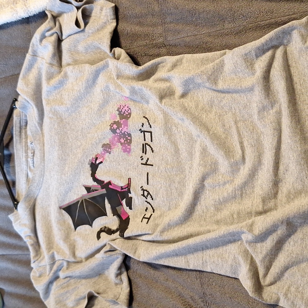 Minecraft tee gray